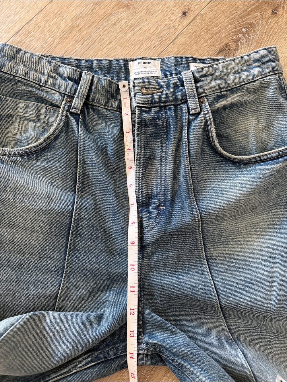 Cotton On Men Super Baggy Wide-Leg Jeans in Faded Blue Wash - Picture 9 of 10